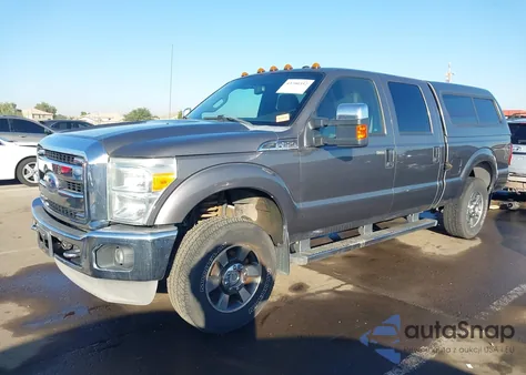 2011 Ford F-250 Lariat z USA, uszkodzony, nr VIN 1FT7W2B64BEA43840